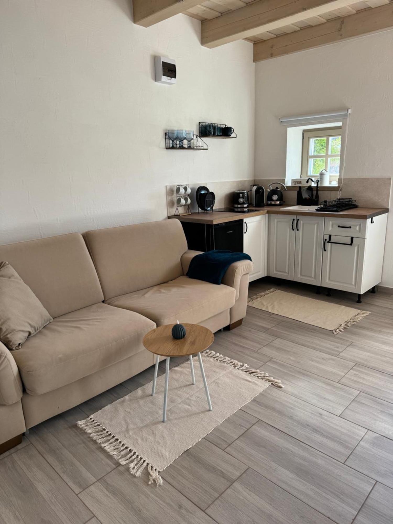 Pres-Lak Apartment Tarjan Luaran gambar